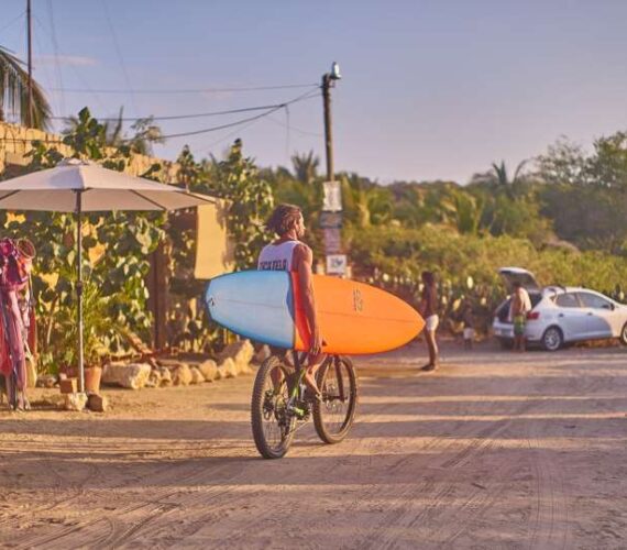 Are There Any Eco-Friendly or Sustainable Tours Available in Puerto Escondido?