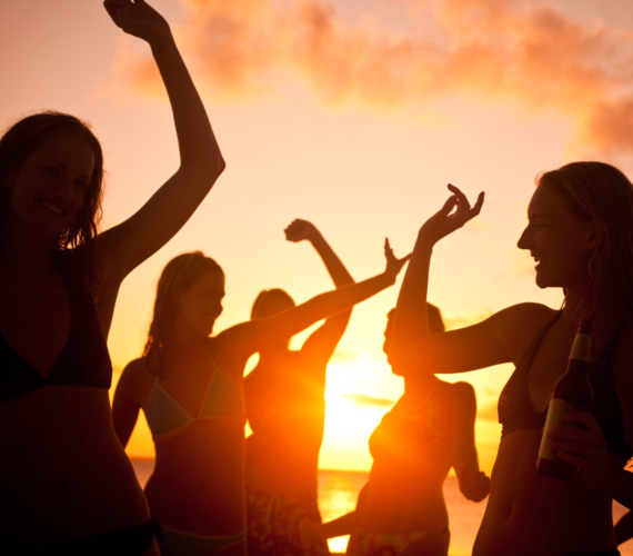 Puerto Escondido Nightlife: A Guide to the Best Bars and Clubs in 2026 Puerto Escondido Nightlife: A Guide to the Best Bars and Clubs in 2026
